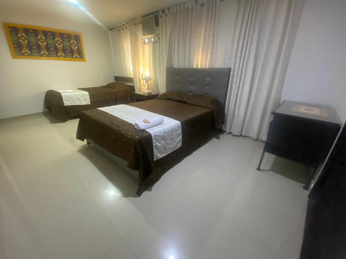 Hotel Colonial Plaza Bucaramanga Esterno foto