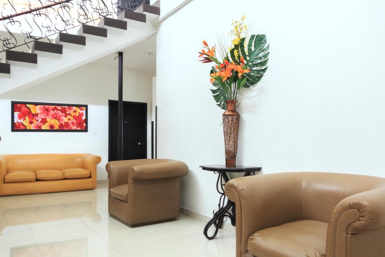 Hotel Colonial Plaza Bucaramanga Esterno foto